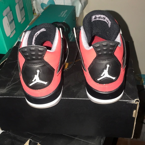 Jordan 4 toro Bravo - Picture 2 of 2